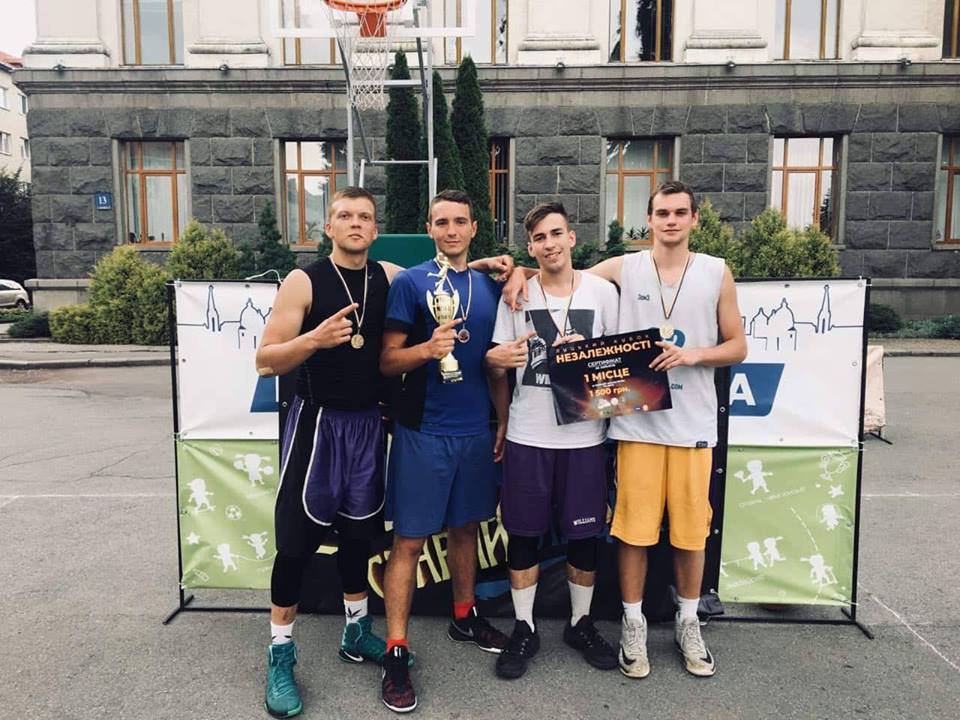 Стрітболісти Луцька змагалися за Кубок Незалежності