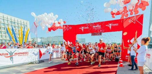 Сумчани взяли участь у біговому напівмарафоні - today.ua