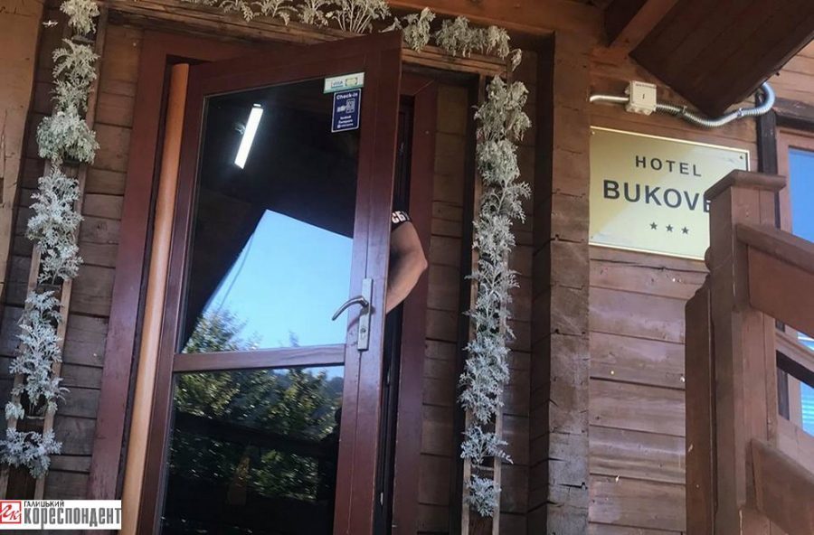 Масштабные обыски на Буковеле: все подробности