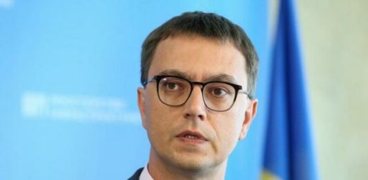 НАБУ вручило Омеляну підозру за “незаконне збагачення“ - today.ua