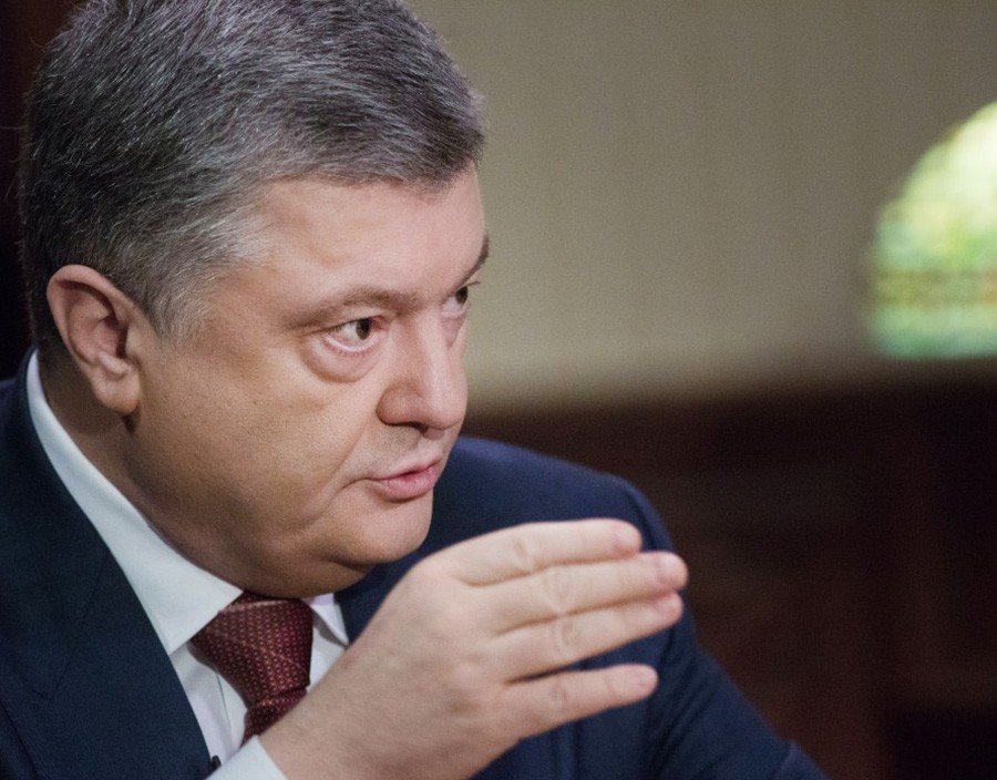 Порошенко: Україна почала зламувати військові супутники Росії