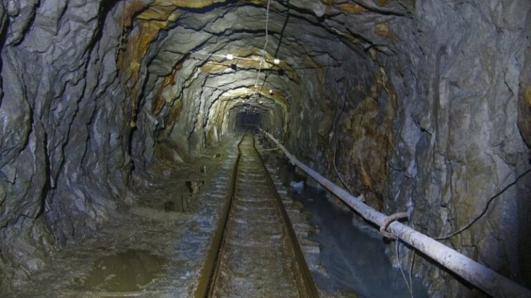 В Запорожской области произошел обвал шахты: есть погибший   - today.ua