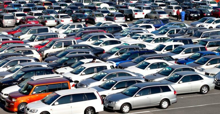 В Украине зарегистрировали рекордное количество импортных легковых автомобилей с пробегом  - today.ua