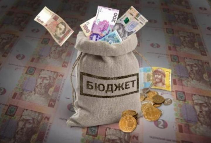 Рада внесла правки в бюджет-2023: дефицит составил более 2 триллионов гривен