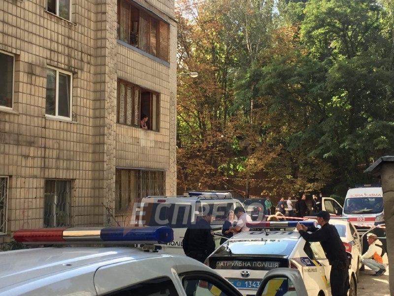 Безхатченко знайшов пакет в якому було тіло новонародженого - today.ua