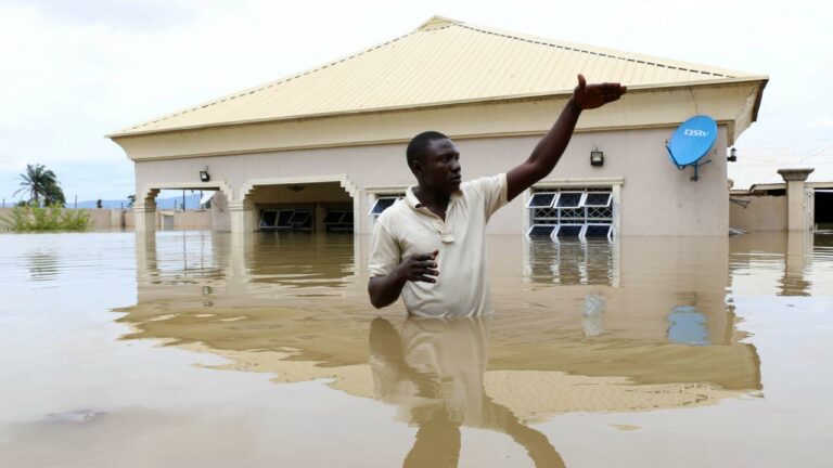 Более 100 человек погибли в результате наводнения в Нигерии  - today.ua