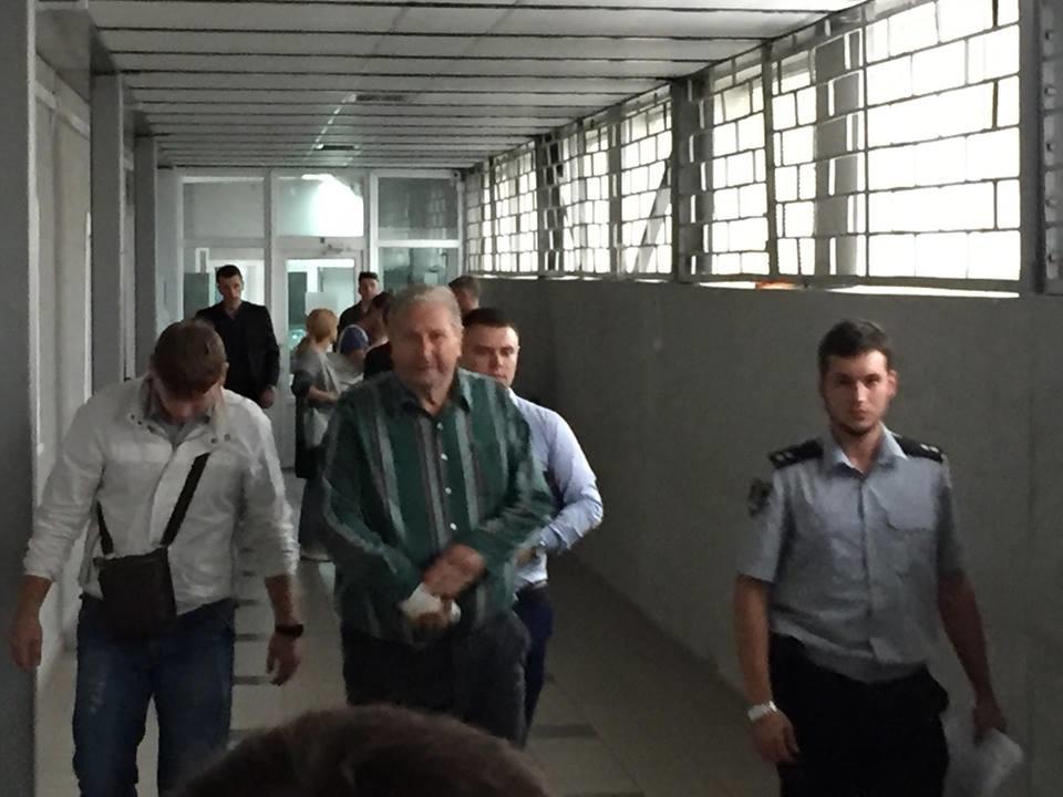 Чоловіка, який стріляв по дітях на Миколаївщині, відправили до СІЗО