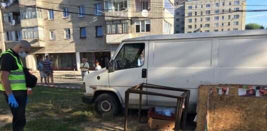 Во Львове нашли труп в салоне авто  - today.ua