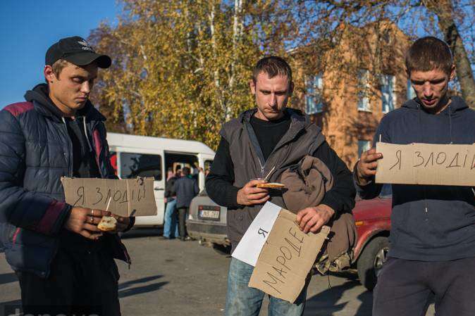 Вибухи в Ічні: поліція затримала трьох мародерів (відео) - today.ua