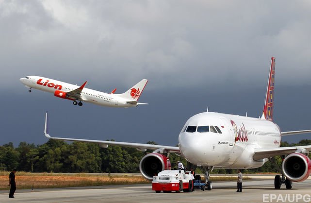 Пассажирский самолет Boeing 737 в Индонезии потерпел авиакатастрофу - today.ua