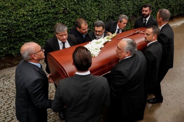 У Барселоні відбулися похорони Монсеррат Кабальє  - today.ua