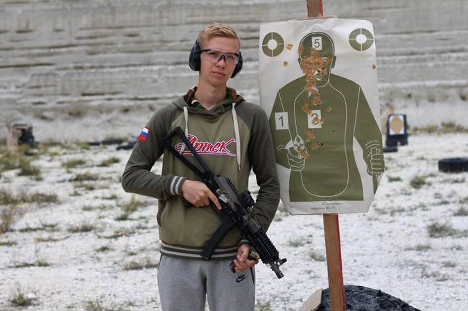 Соцсети: Керченский стрелок прошел боевую подготовку по стрельбе за неделю до трагедии - today.ua