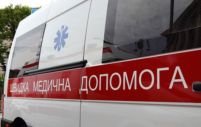 Сломана челюсть и рука: на территории школы травмировали ребенка - today.ua