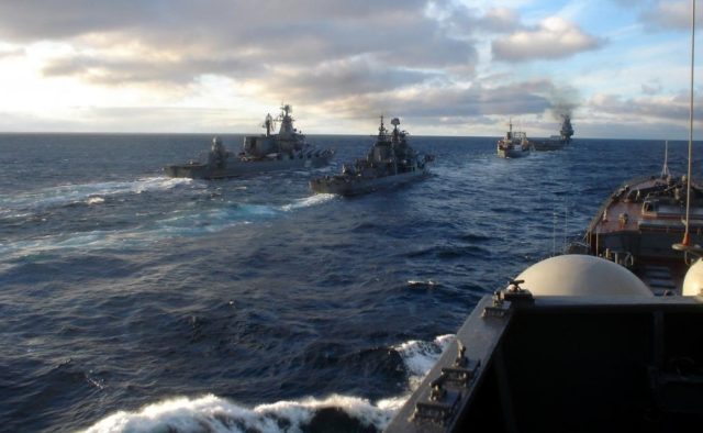 Украинские военные готовы уничтожать вражеские десантные корабли на побережье Азовского моря, - штаб ООС - today.ua
