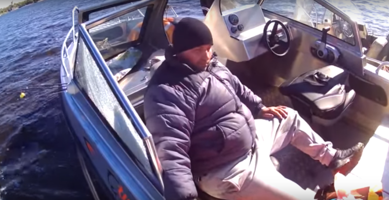Катер з п'яними чиновниками перекинувся в Запоріжжі (відео) - today.ua