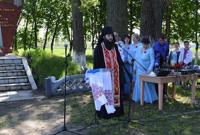 Пьяного священника Московского Патриархата задержали копы - today.ua