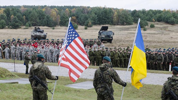 США передали українським військовим медобладнання - today.ua