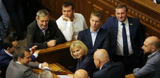 Стало відомо, у кого у ВР була найвища зарплата за вересень  - today.ua