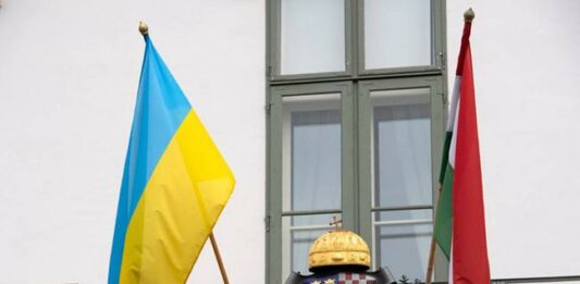 Назвали имена украинских дипломатов, которых высылают из Венгрии  - today.ua