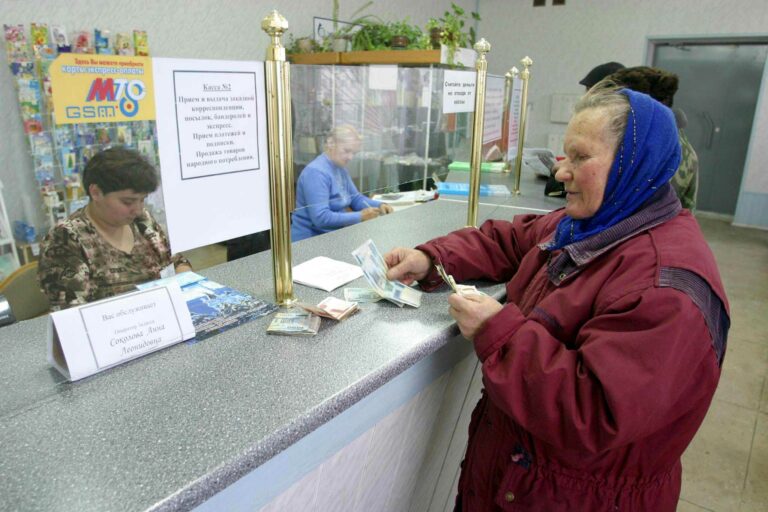 Верховний суд зобов'язав Україну платити пенсії переселенцям  - today.ua