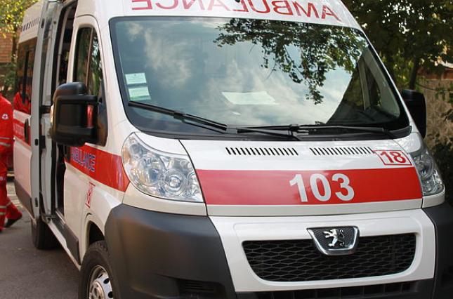 Напад на бригаду “швидкої допомоги“ в Одеській області: постраждалих доправили у лікарню  - today.ua