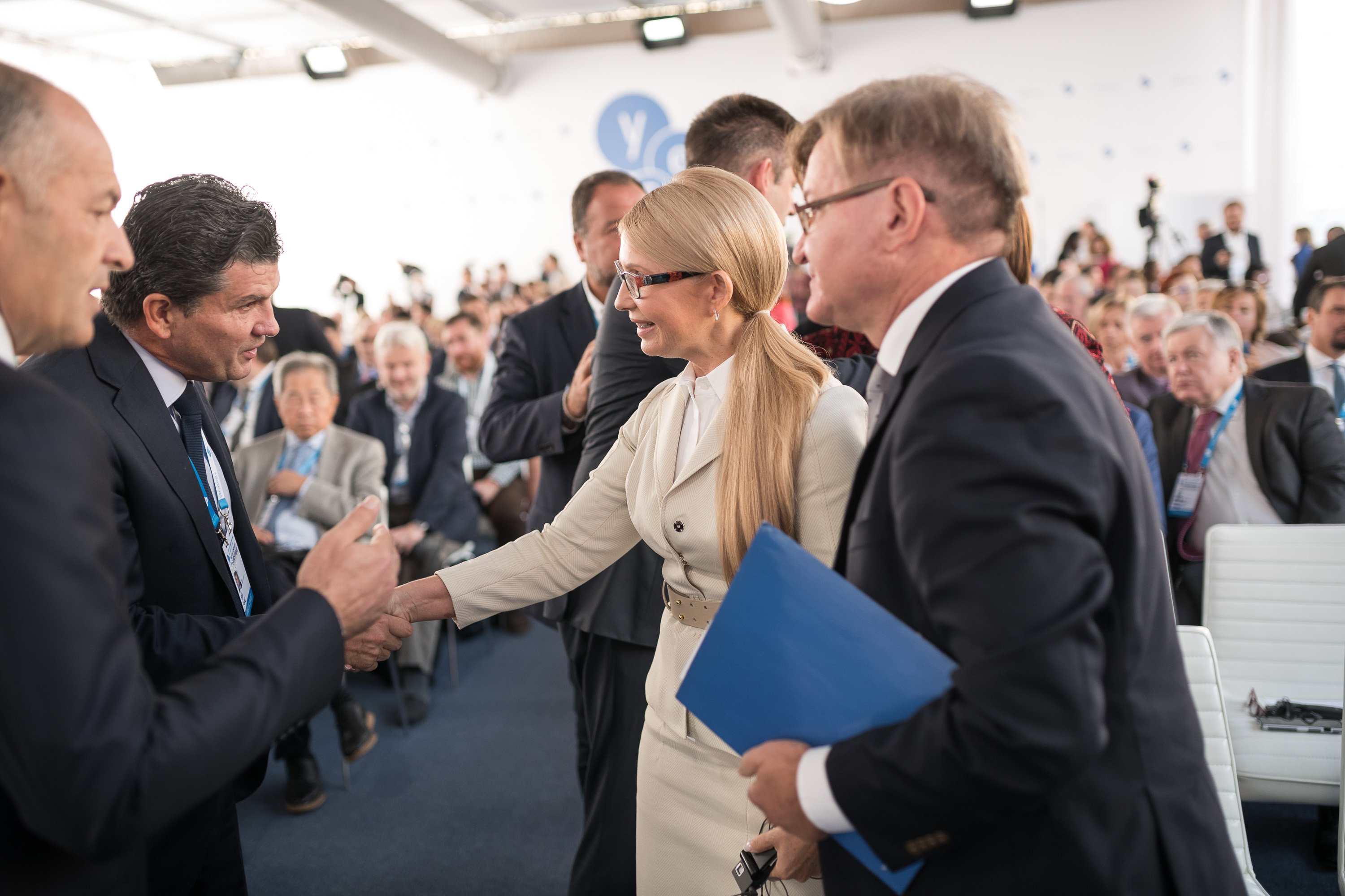 Стало известно о тайной встрече Тимошенко с Пинчуком