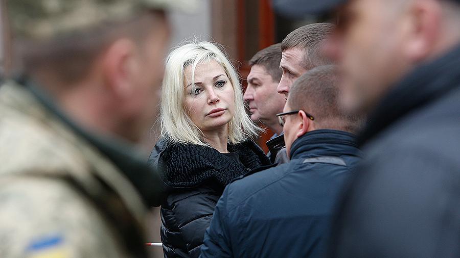 Новые подробности захвата квартиры Максаковой: есть задержанные