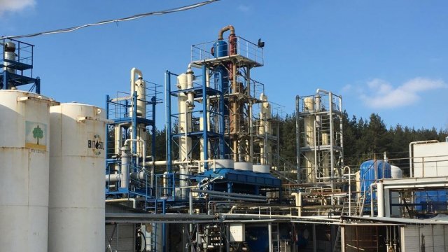 В Сумской области разоблачили подпольный нефтеперерабатывающий завод  - today.ua