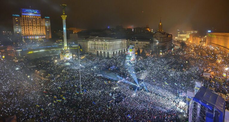 День Гідності та Свободи: сьогодні в Україні святкують річниці двох революцій - today.ua