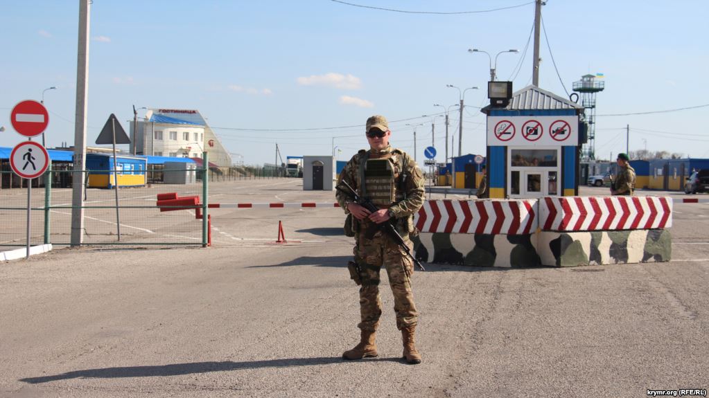 Для россиян внедрены ограничения в пересечении админграницы с Крымом