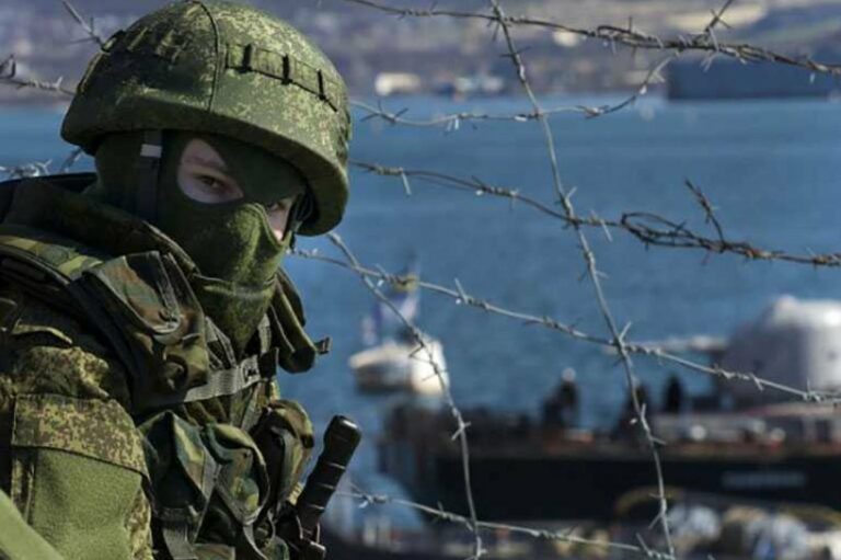 Оккупированный Крым превратился в гигантскую военную базу России, - МИД - today.ua
