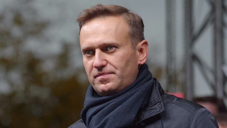 Опозиціонера Навального не випустили з Росії - today.ua