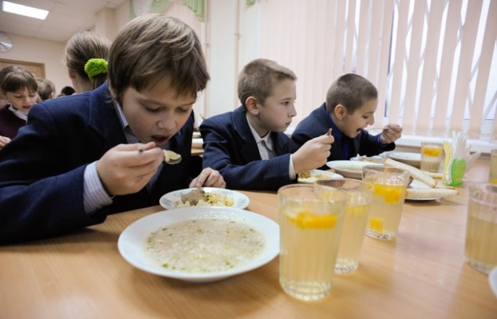 Минздрав меняет нормы питания в украинских школах  - today.ua