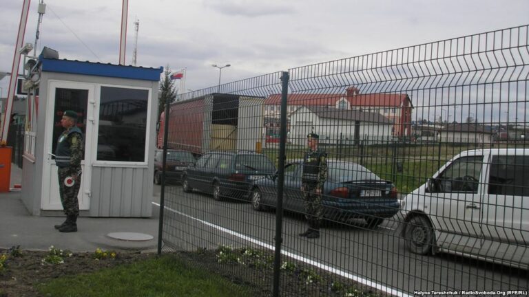 За фактом блокування доріг на кордоні з Польщею відкрито кримінальні провадження   - today.ua