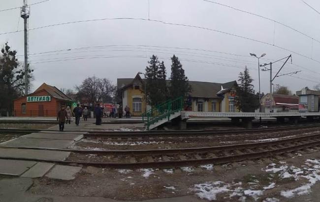 На Киевщине поезд “Интерсити“ насмерть сбил девушку в наушниках - today.ua