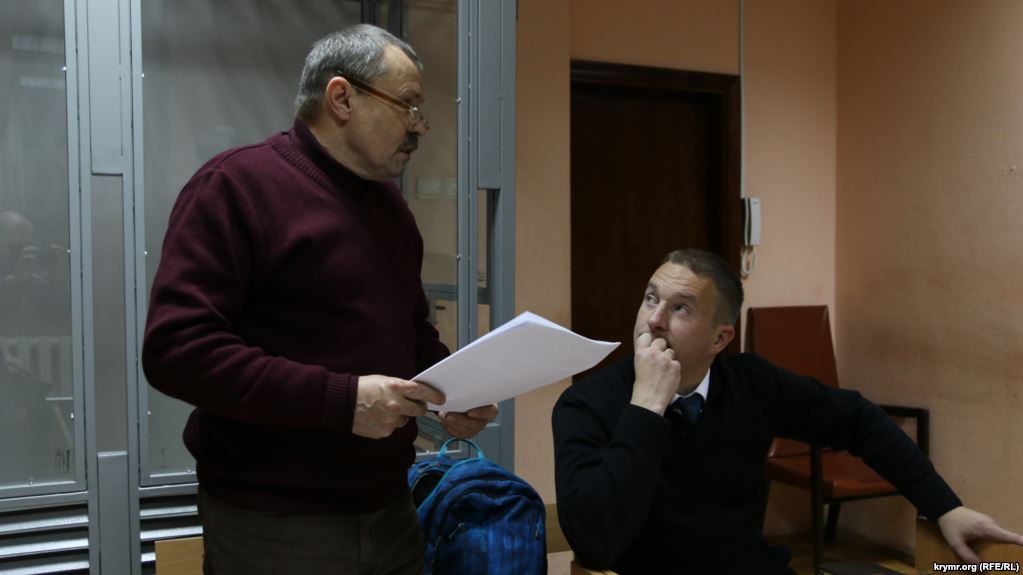Обвиняемого в госизмене экс-депутата из Крыма приговорили к 12 годам тюрьмы