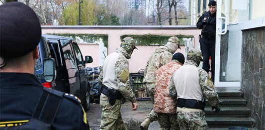 Задержанных украинских моряков поместили в “Лефортово“  - today.ua