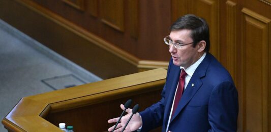 Луценко розповів, коли Порошенко розгляне його заяву про відставку - today.ua