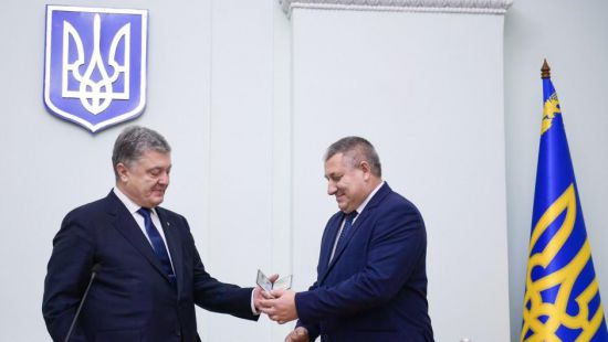 “Где родился, там и пригодился“:  Порошенко назначил нового губернатора Черниговской ОГА - today.ua