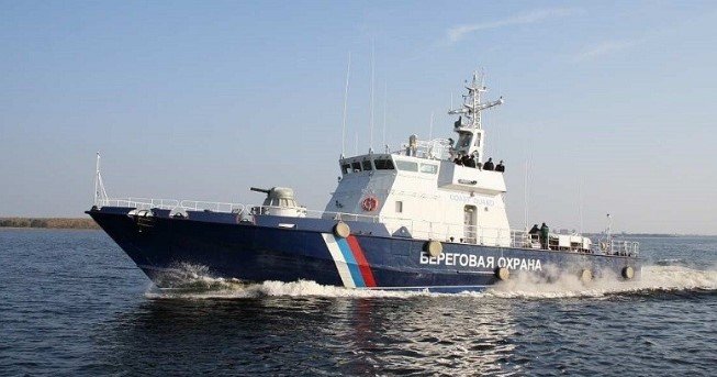 В Азовському морі російські прикордонники затримали український катер - today.ua