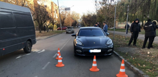 Водій Porsche збив 12-річну дівчинку-пішохода - today.ua