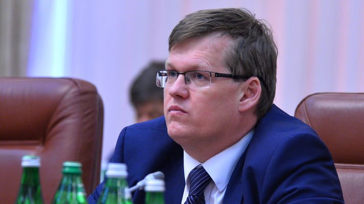 Военное положение не повлияет на выплату зарплат и пенсий, — Розенко - today.ua