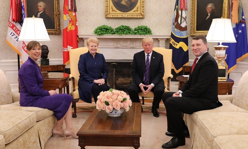 Президент США оконфузился во время официальной встречи