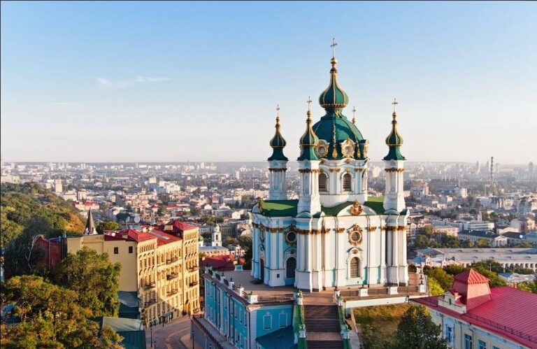 Андріївська церква офіційно відійшла Константинополю - today.ua