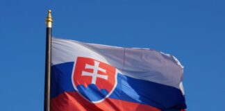 Словаччина вислала російського дипломата за шпигунство - today.ua