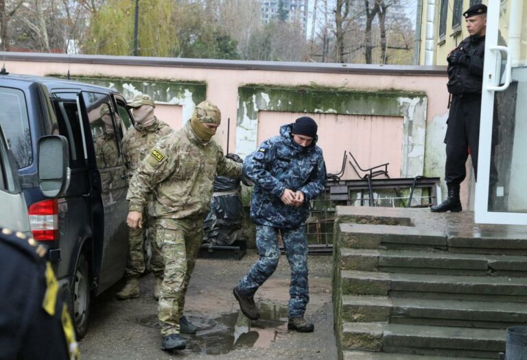 Генпрокуратура направила підозри російським військовим, що напали на українських моряків - today.ua