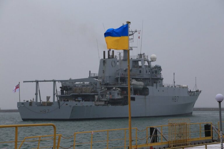 Корабль НАТО уже прибыл в Украину: появились первые фото - today.ua