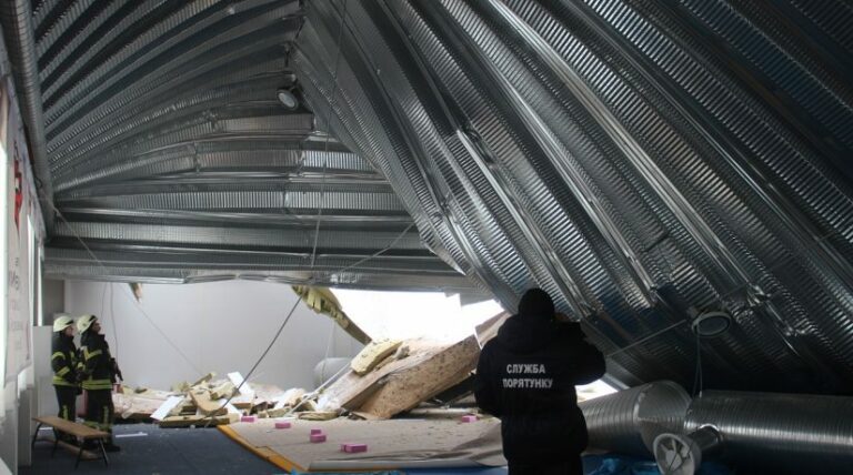 Обвал крыши в детском спорткомплексе: причастным к строительству грозит до 12 лет тюрьмы  - today.ua