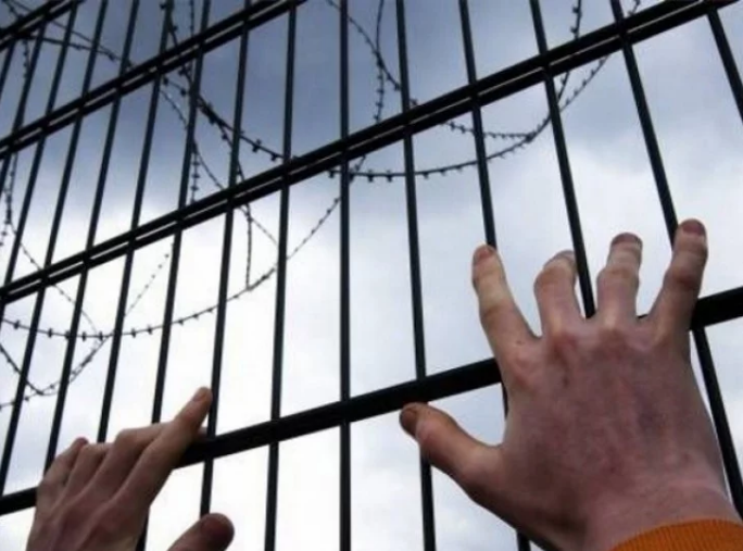 Втік із колонії: на Херсонщині розшукують 28-річного засудженого - today.ua
