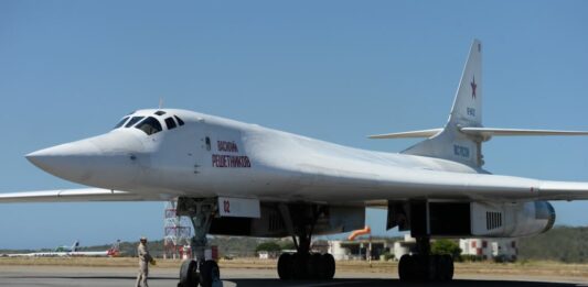 Росія повернула собі військові літаки, що перевозять ядерну зброю - today.ua